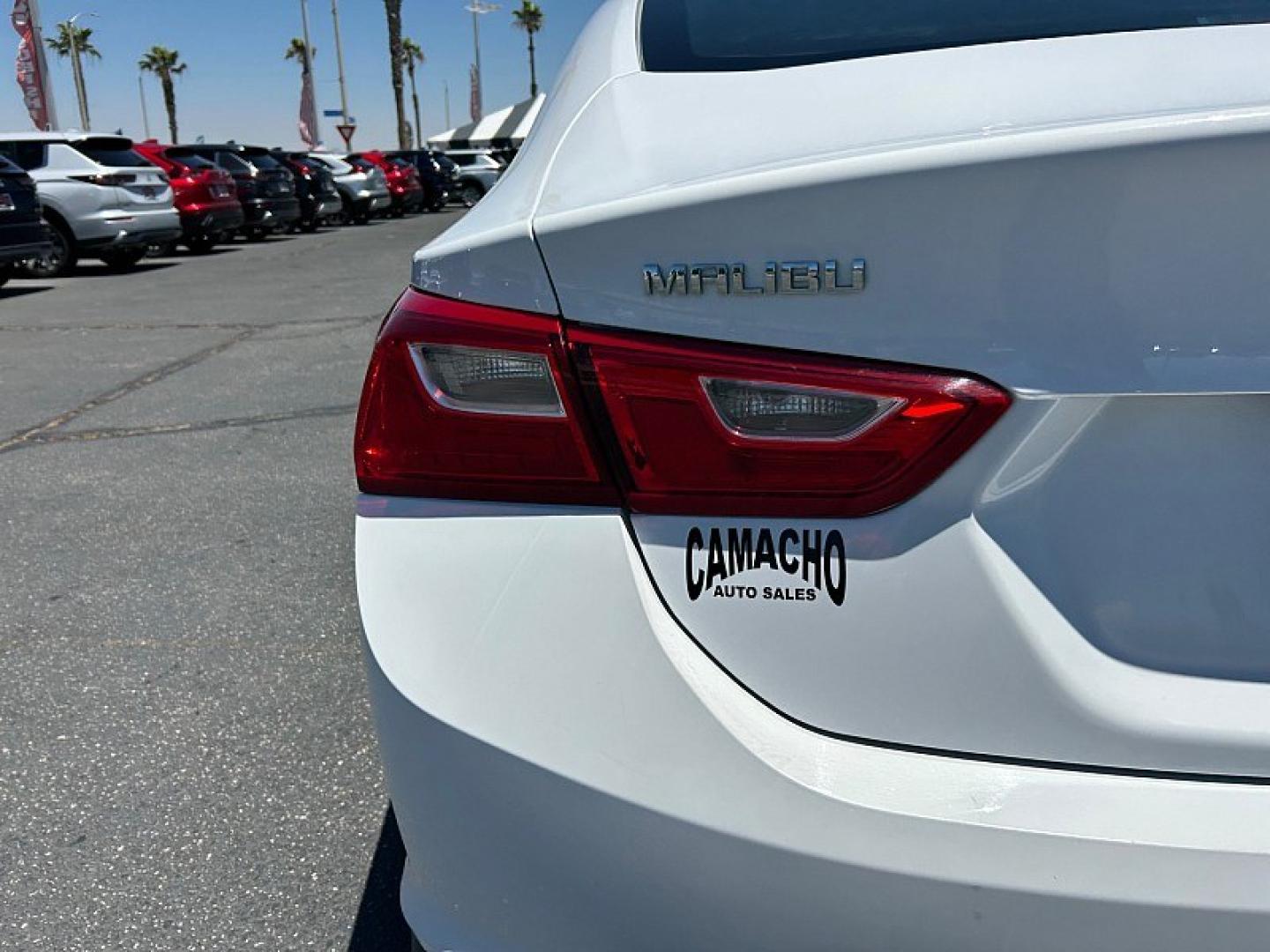 2023 WHITE Chevrolet Malibu (1G1ZD5ST6PF) with an 4-Cyl Turbo 1.5 Liter engine, Automatic CVT transmission, located at 412 Auto Vista Drive, Palmdale, 93551, (661) 945-0620, 34.592636, -118.136681 - Photo#16
