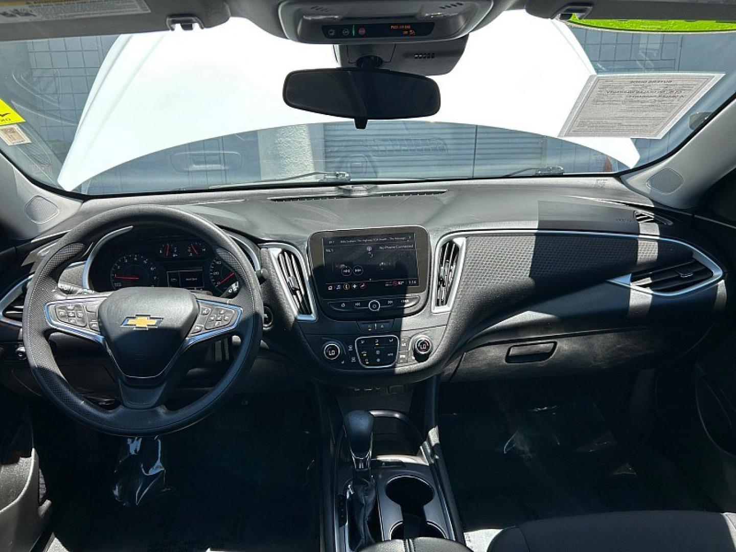 2023 WHITE Chevrolet Malibu (1G1ZD5ST6PF) with an 4-Cyl Turbo 1.5 Liter engine, Automatic CVT transmission, located at 412 Auto Vista Drive, Palmdale, 93551, (661) 945-0620, 34.592636, -118.136681 - Photo#18
