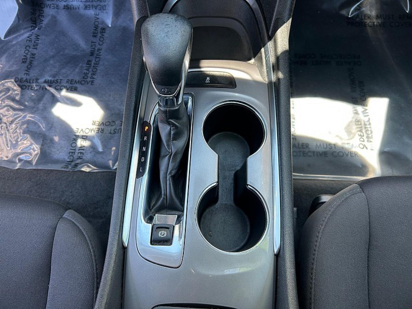2023 WHITE Chevrolet Malibu (1G1ZD5ST6PF) with an 4-Cyl Turbo 1.5 Liter engine, Automatic CVT transmission, located at 412 Auto Vista Drive, Palmdale, 93551, (661) 945-0620, 34.592636, -118.136681 - Photo#23