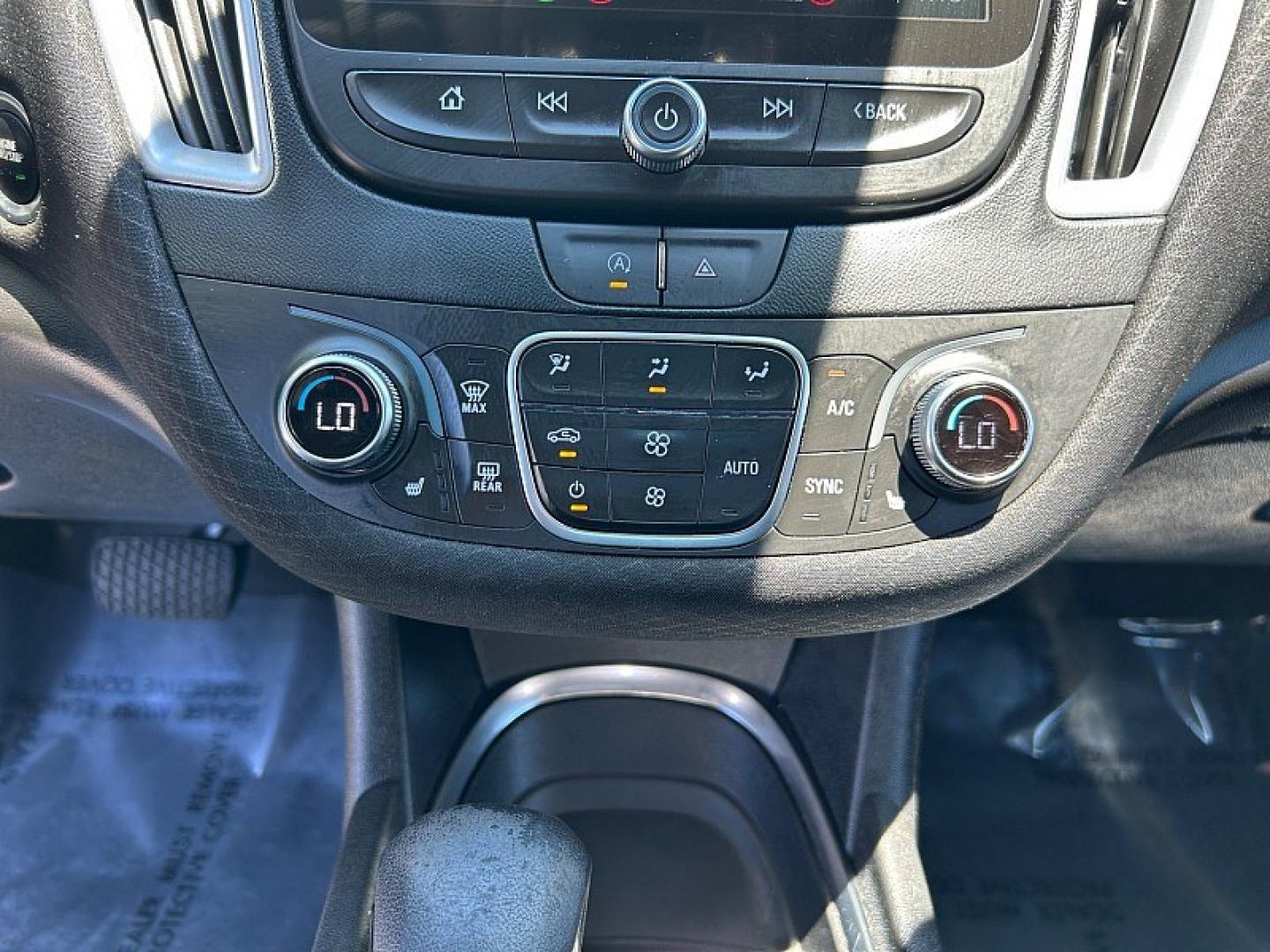 2023 WHITE Chevrolet Malibu (1G1ZD5ST6PF) with an 4-Cyl Turbo 1.5 Liter engine, Automatic CVT transmission, located at 412 Auto Vista Drive, Palmdale, 93551, (661) 945-0620, 34.592636, -118.136681 - Photo#24