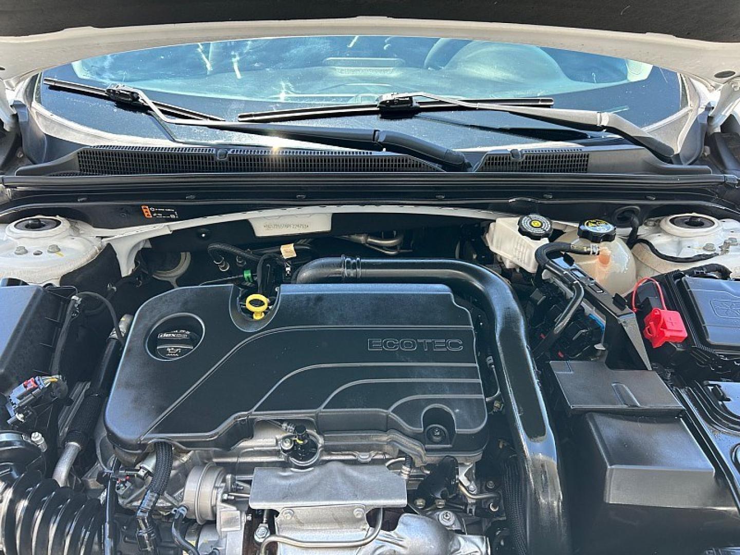 2023 WHITE Chevrolet Malibu (1G1ZD5ST6PF) with an 4-Cyl Turbo 1.5 Liter engine, Automatic CVT transmission, located at 412 Auto Vista Drive, Palmdale, 93551, (661) 945-0620, 34.592636, -118.136681 - Photo#26