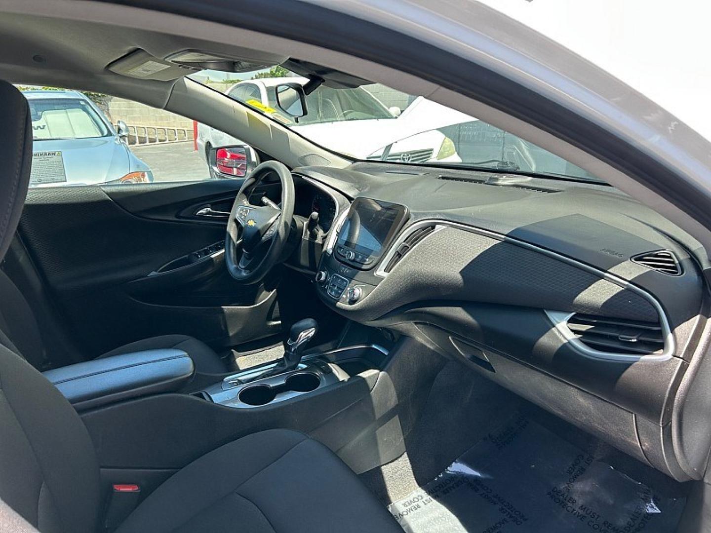 2023 WHITE Chevrolet Malibu (1G1ZD5ST6PF) with an 4-Cyl Turbo 1.5 Liter engine, Automatic CVT transmission, located at 412 Auto Vista Drive, Palmdale, 93551, (661) 945-0620, 34.592636, -118.136681 - Photo#29