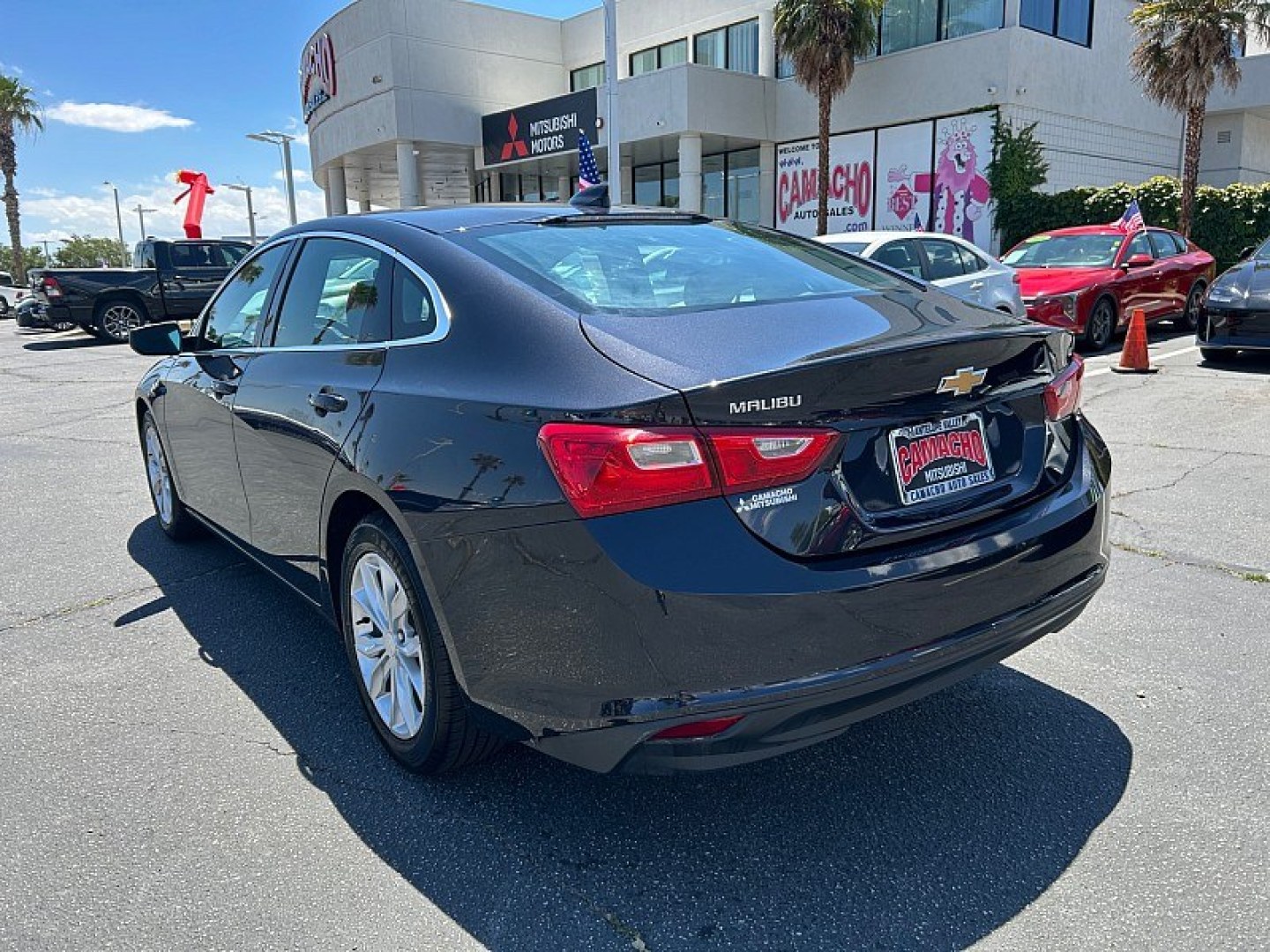 2023 Gray Chevrolet Malibu (1G1ZD5ST1PF) with an 4-Cyl Turbo 1.5 Liter engine, Automatic CVT transmission, located at 412 Auto Vista Drive, Palmdale, 93551, (661) 945-0620, 34.592636, -118.136681- Photo#7