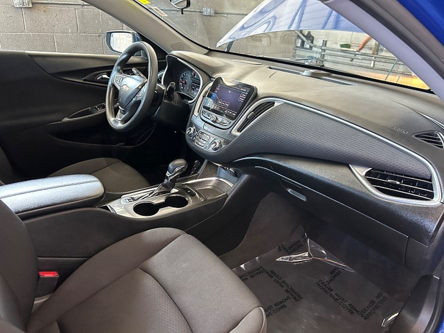 2023 Blue Chevrolet Malibu (1G1ZD5ST1PF) with an 4-Cyl Turbo 1.5 Liter engine, Automatic CVT transmission, located at 412 Auto Vista Drive, Palmdale, 93551, (661) 945-0620, 34.592636, -118.136681- Photo#17
