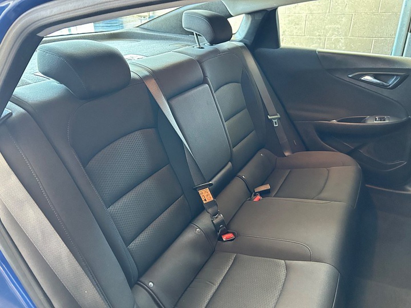 2023 Blue Chevrolet Malibu (1G1ZD5ST1PF) with an 4-Cyl Turbo 1.5 Liter engine, Automatic CVT transmission, located at 412 Auto Vista Drive, Palmdale, 93551, (661) 945-0620, 34.592636, -118.136681- Photo#18