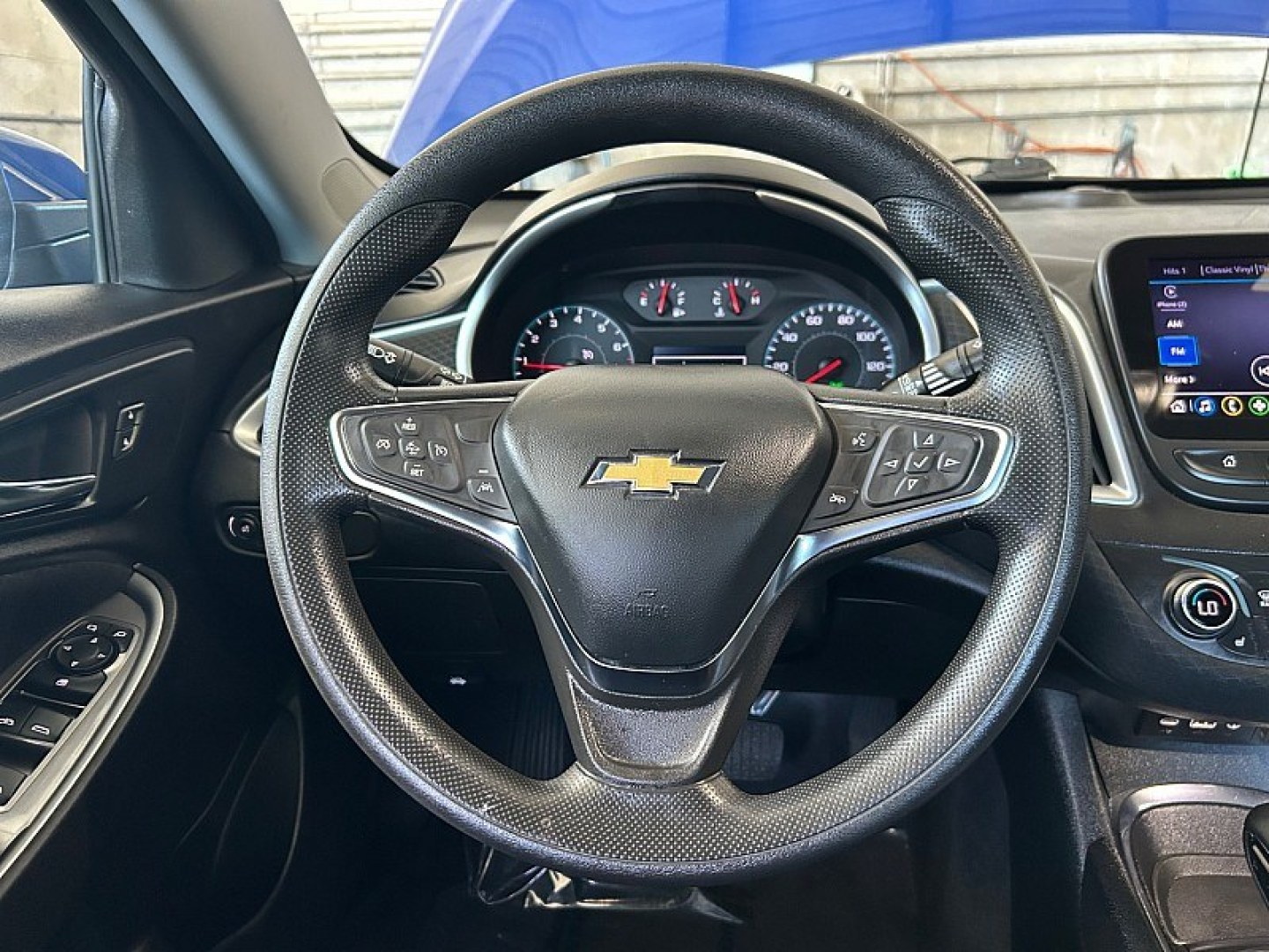 2023 Blue Chevrolet Malibu (1G1ZD5ST1PF) with an 4-Cyl Turbo 1.5 Liter engine, Automatic CVT transmission, located at 412 Auto Vista Drive, Palmdale, 93551, (661) 945-0620, 34.592636, -118.136681- Photo#12