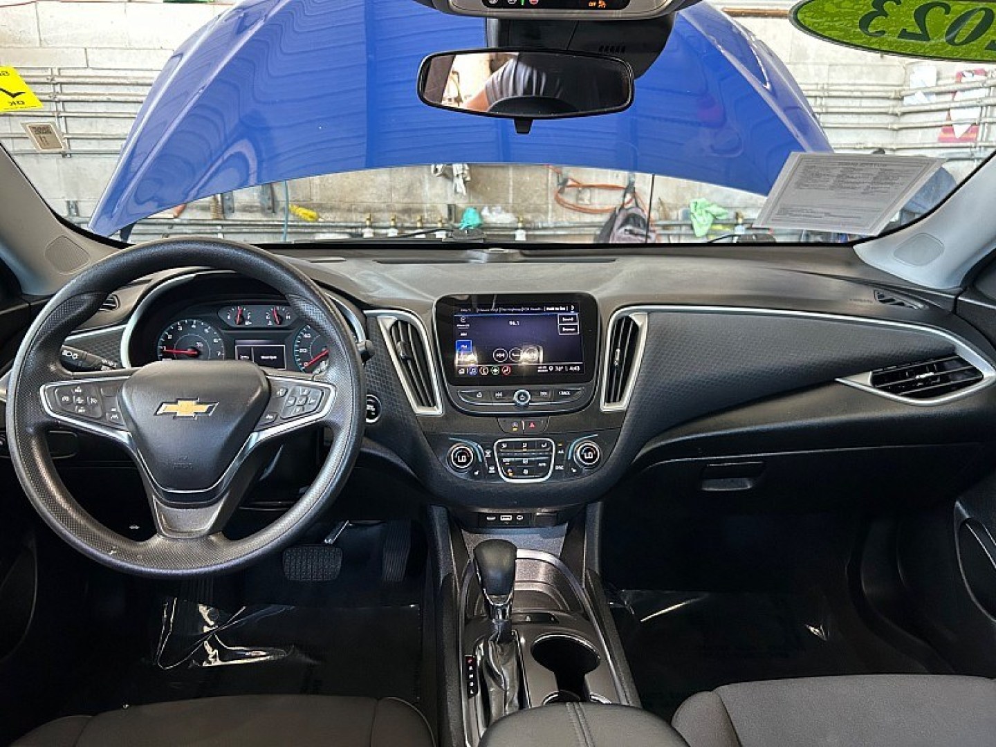 2023 Blue Chevrolet Malibu (1G1ZD5ST1PF) with an 4-Cyl Turbo 1.5 Liter engine, Automatic CVT transmission, located at 412 Auto Vista Drive, Palmdale, 93551, (661) 945-0620, 34.592636, -118.136681- Photo#11