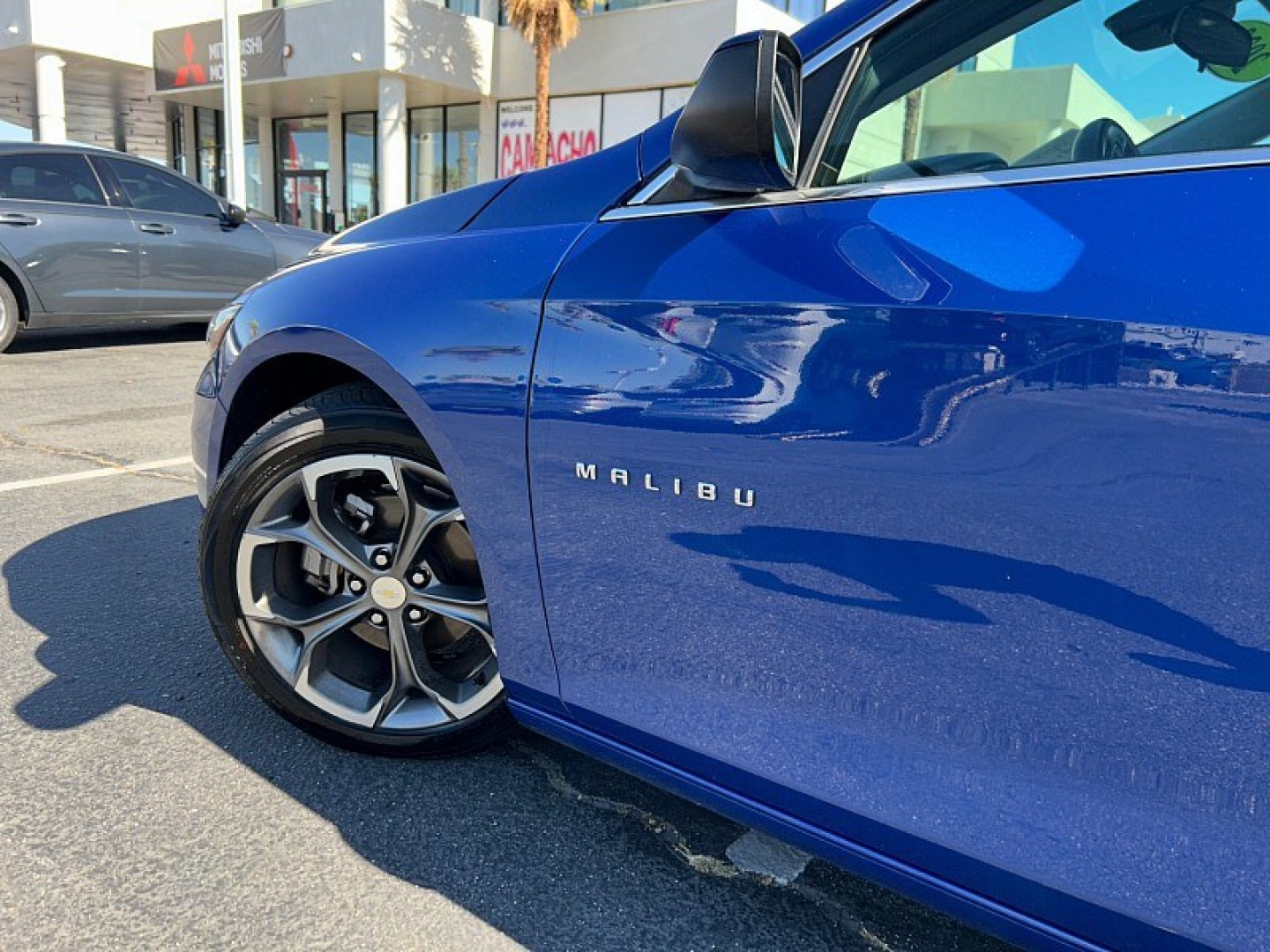 2023 Blue Chevrolet Malibu (1G1ZD5ST1PF) with an 4-Cyl Turbo 1.5 Liter engine, Automatic CVT transmission, located at 412 Auto Vista Drive, Palmdale, 93551, (661) 945-0620, 34.592636, -118.136681- Photo#22
