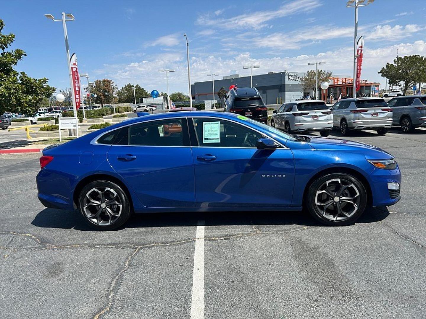 2023 Blue Chevrolet Malibu (1G1ZD5ST9PF) with an 4-Cyl Turbo 1.5 Liter engine, Automatic CVT transmission, located at 412 Auto Vista Drive, Palmdale, 93551, (661) 945-0620, 34.592636, -118.136681- Photo#10