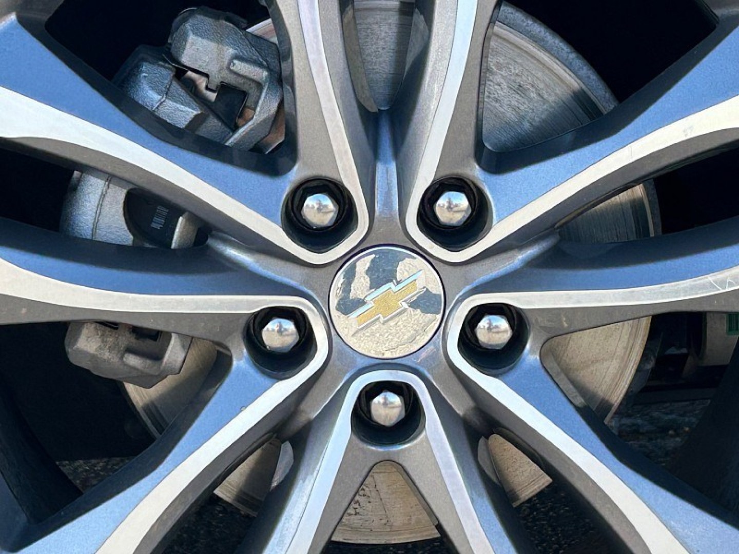 2023 Gray Chevrolet Malibu (1G1ZD5ST5PF) with an 4-Cyl Turbo 1.5 Liter engine, Automatic CVT transmission, located at 412 Auto Vista Drive, Palmdale, 93551, (661) 945-0620, 34.592636, -118.136681- Photo#6