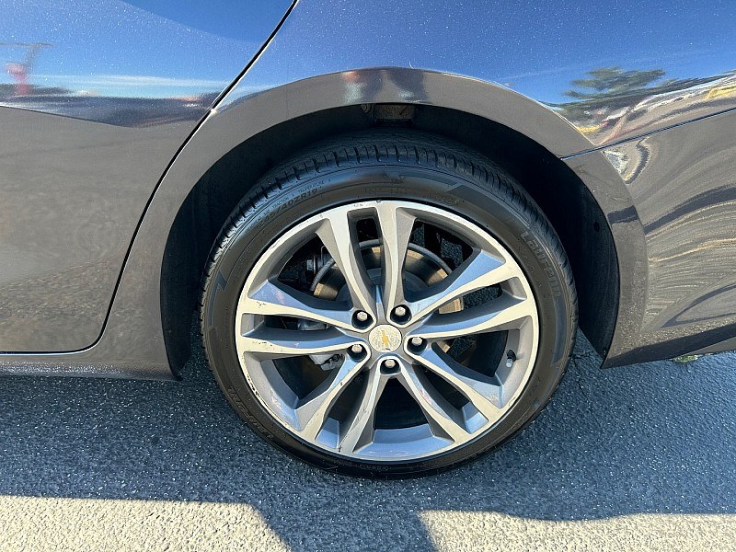 2023 Gray Chevrolet Malibu (1G1ZD5ST5PF) with an 4-Cyl Turbo 1.5 Liter engine, Automatic CVT transmission, located at 412 Auto Vista Drive, Palmdale, 93551, (661) 945-0620, 34.592636, -118.136681- Photo#13
