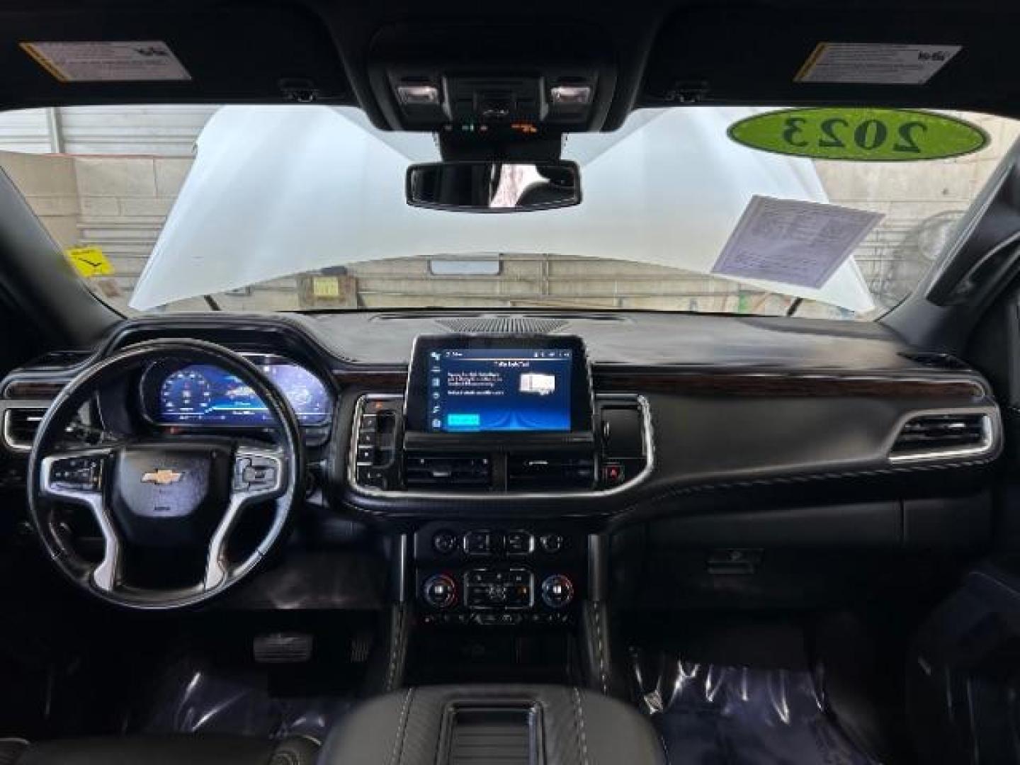 2023 WHITE Chevrolet Suburban (1GNSCFKD2PR) with an 8-Cyl 5.3 Liter engine, Automatic 10-Spd w/Overdrive transmission, located at 412 Auto Vista Drive, Palmdale, 93551, (661) 945-0620, 34.592636, -118.136681 - Photo#20