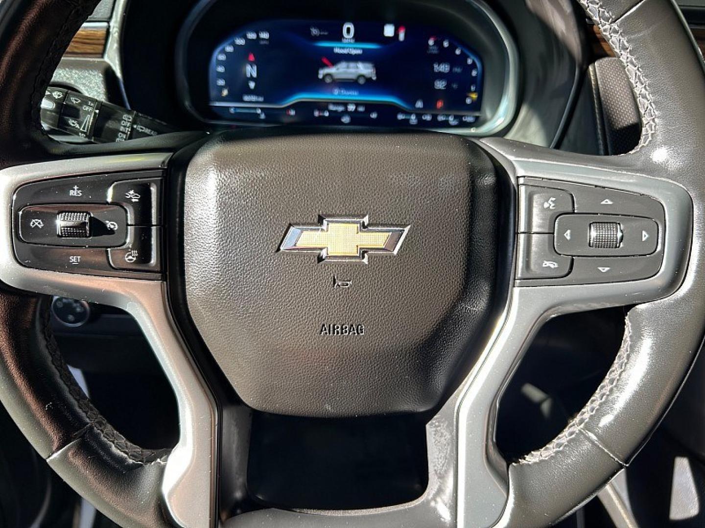 2023 White Chevrolet Suburban (1GNSCFKD6PR) , Automatic 10-Spd w/Overdrive transmission, located at 412 Auto Vista Drive, Palmdale, 93551, (661) 945-0620, 34.592636, -118.136681- Photo#17
