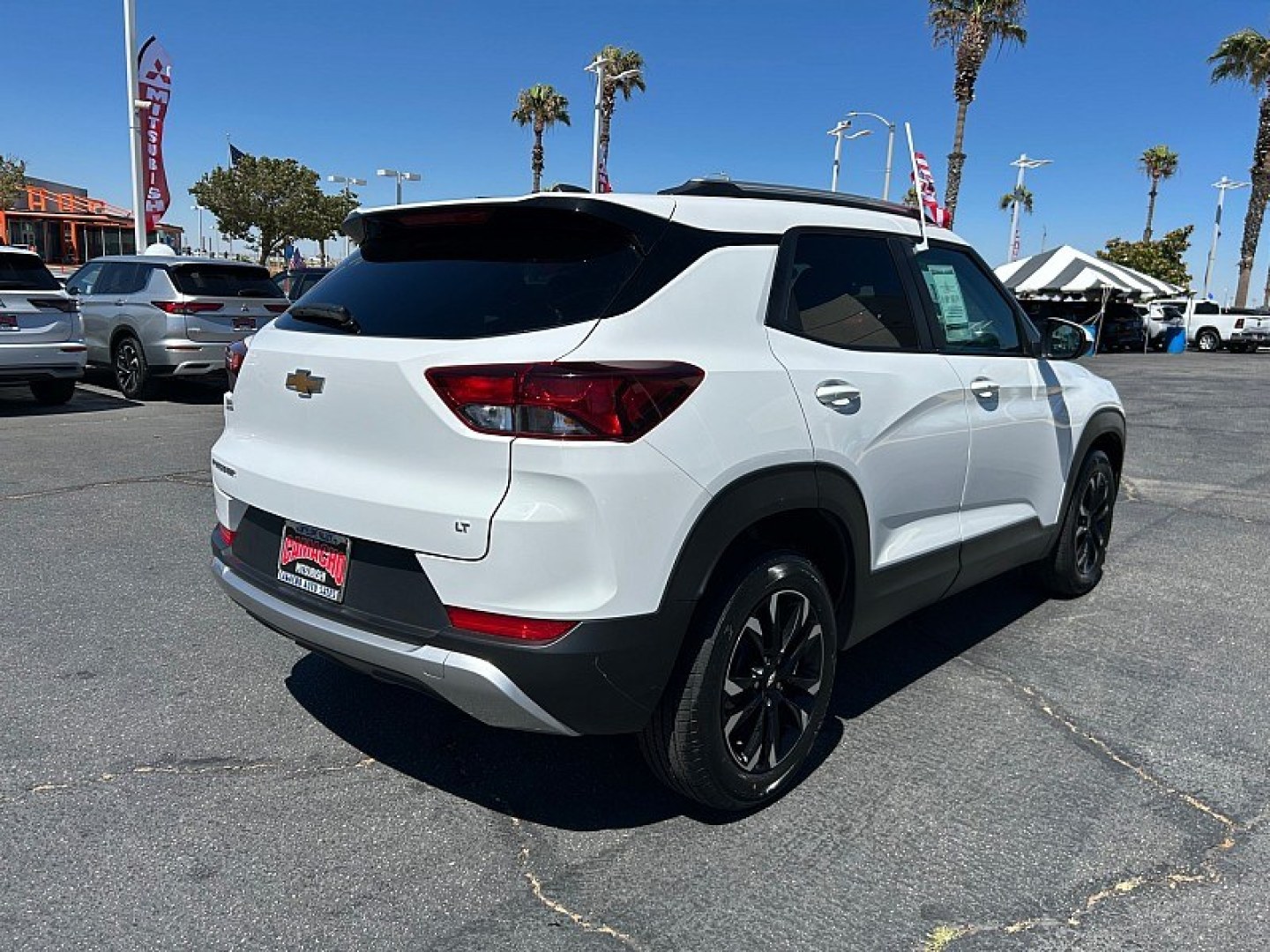 2023 WHITE Chevrolet Trailblazer (KL79MPS28PB) with an 4-Cyl 1.2 Liter engine, Automatic CVT transmission, located at 412 Auto Vista Drive, Palmdale, 93551, (661) 945-0620, 34.592636, -118.136681- Photo#4