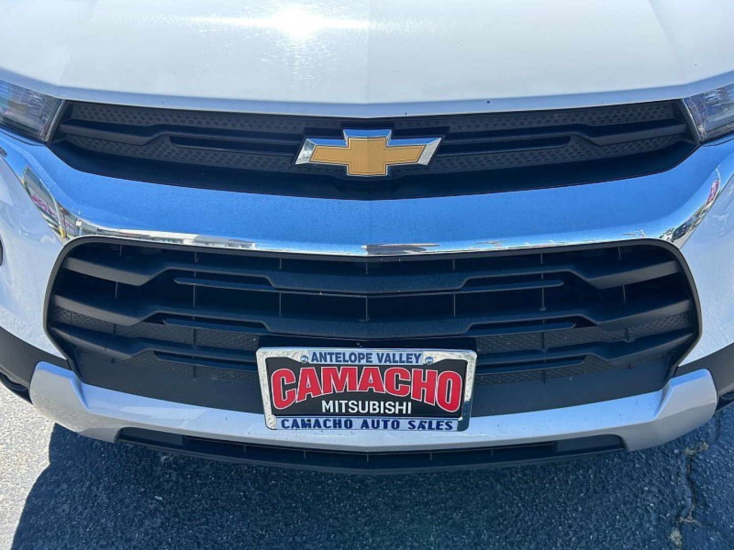 2023 WHITE Chevrolet Trailblazer (KL79MPS28PB) with an 4-Cyl 1.2 Liter engine, Automatic CVT transmission, located at 412 Auto Vista Drive, Palmdale, 93551, (661) 945-0620, 34.592636, -118.136681- Photo#8