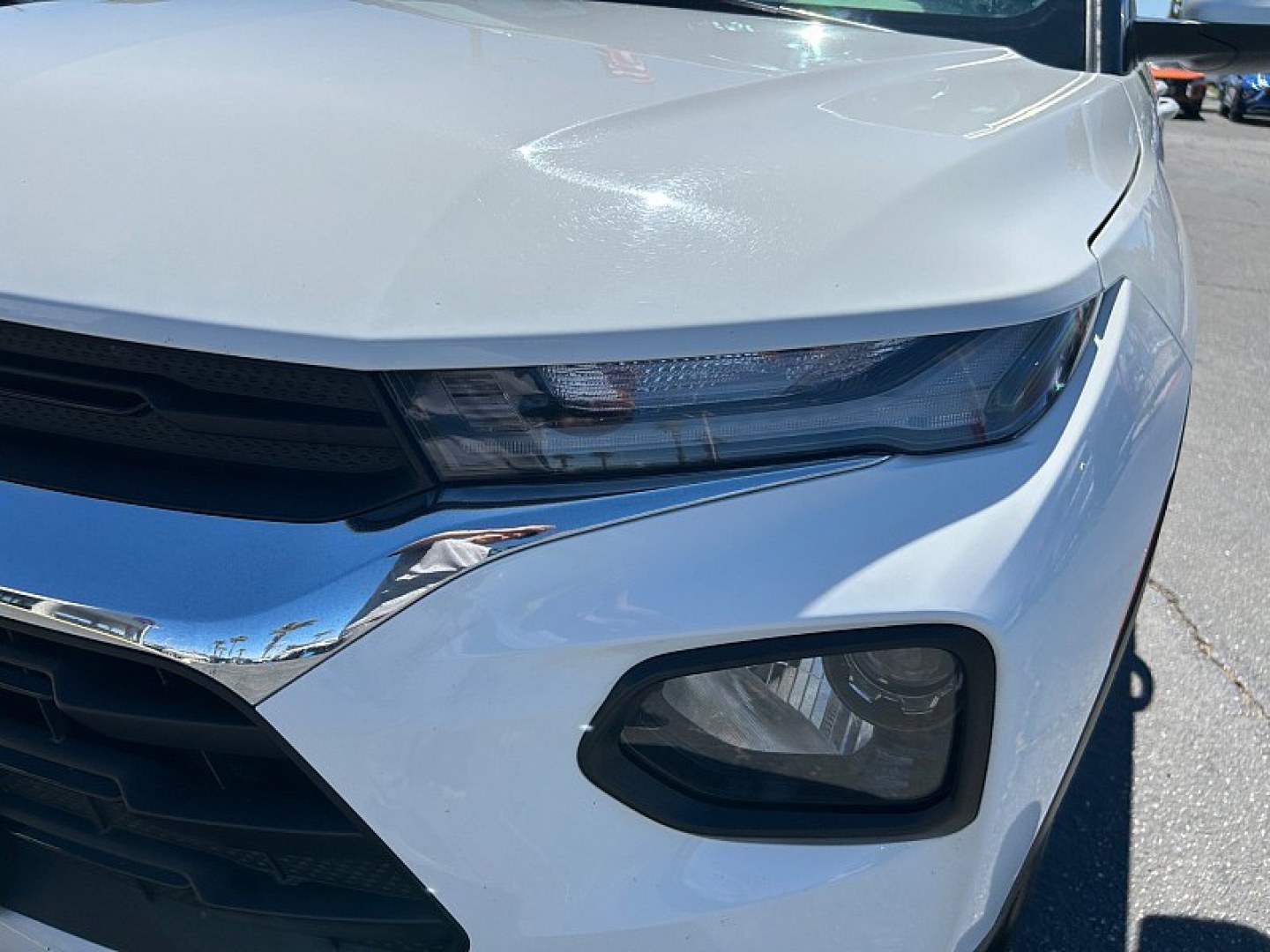 2023 WHITE Chevrolet Trailblazer (KL79MPS28PB) with an 4-Cyl 1.2 Liter engine, Automatic CVT transmission, located at 412 Auto Vista Drive, Palmdale, 93551, (661) 945-0620, 34.592636, -118.136681- Photo#13