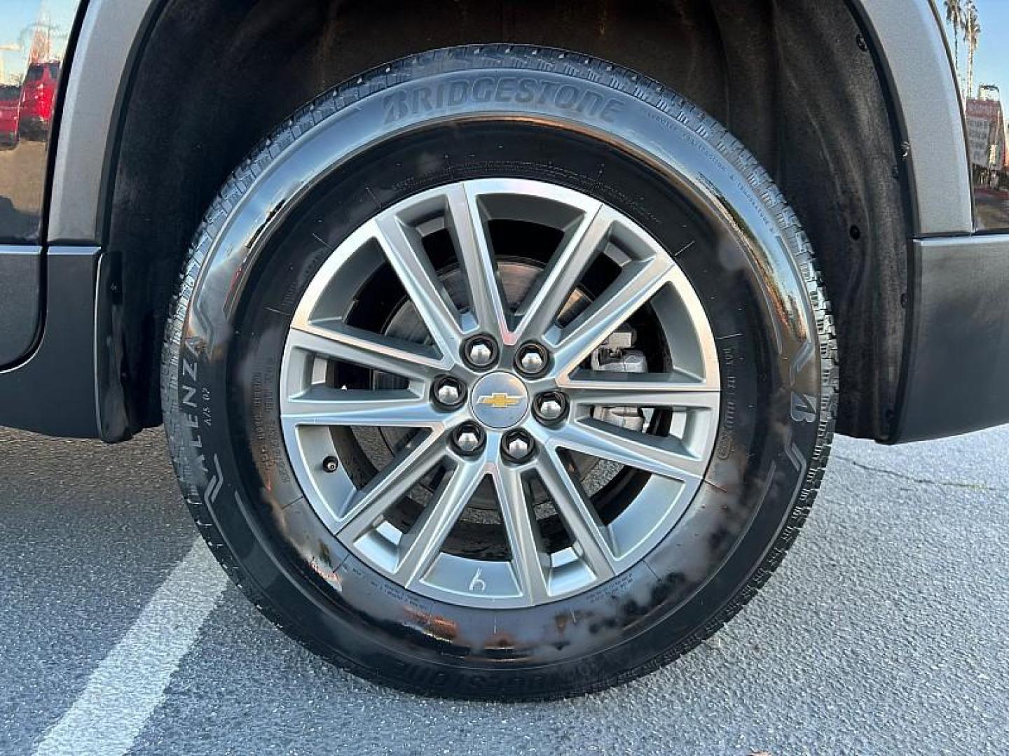 2023 BLACK Chevrolet Traverse (1GNERGKW7PJ) with an V6 3.6 Liter engine, Automatic 9-Spd transmission, located at 412 Auto Vista Drive, Palmdale, 93551, (661) 945-0620, 34.592636, -118.136681 - Photo#15