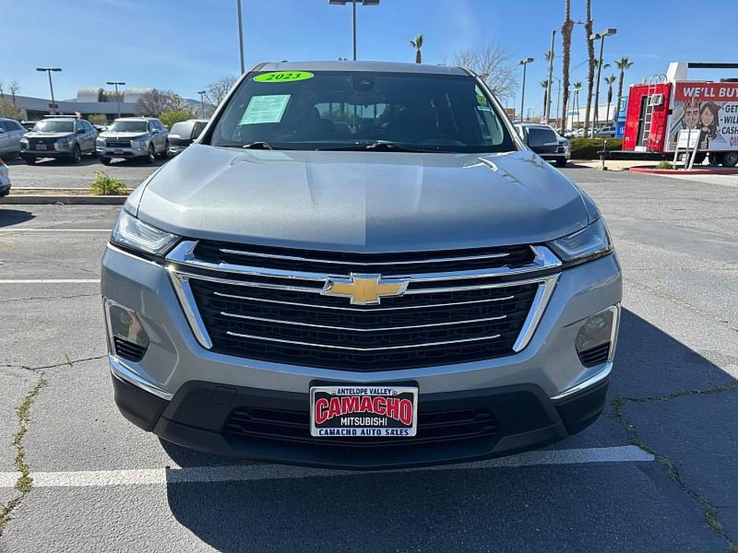 2023 GRAY Chevrolet Traverse (1GNEVGKW2PJ) with an V6 3.6 Liter engine, Automatic 9-Spd transmission, located at 412 Auto Vista Drive, Palmdale, 93551, (661) 945-0620, 34.592636, -118.136681 - Photo#1