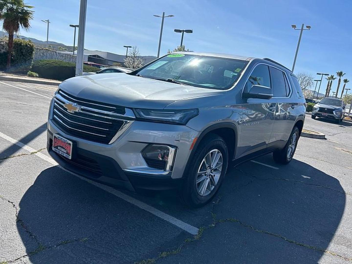 2023 GRAY Chevrolet Traverse (1GNEVGKW2PJ) with an V6 3.6 Liter engine, Automatic 9-Spd transmission, located at 412 Auto Vista Drive, Palmdale, 93551, (661) 945-0620, 34.592636, -118.136681 - Photo#2