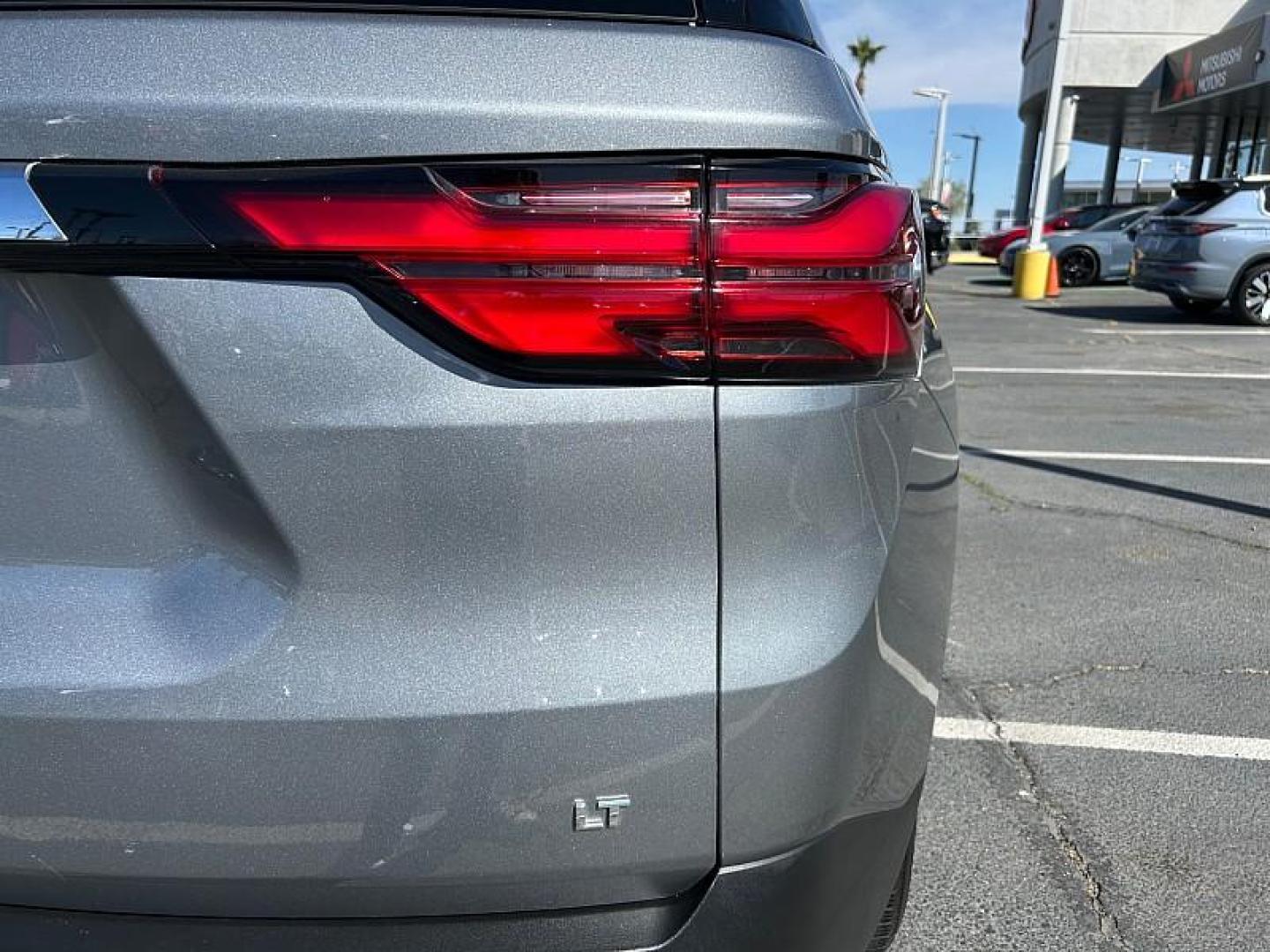2023 GRAY Chevrolet Traverse (1GNEVGKW2PJ) with an V6 3.6 Liter engine, Automatic 9-Spd transmission, located at 412 Auto Vista Drive, Palmdale, 93551, (661) 945-0620, 34.592636, -118.136681 - Photo#12