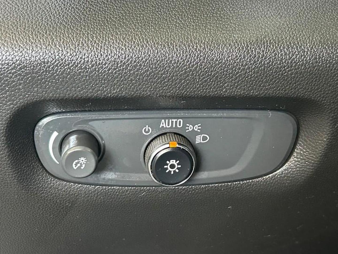 2023 GRAY Chevrolet Traverse (1GNEVGKW2PJ) with an V6 3.6 Liter engine, Automatic 9-Spd transmission, located at 412 Auto Vista Drive, Palmdale, 93551, (661) 945-0620, 34.592636, -118.136681 - Photo#25