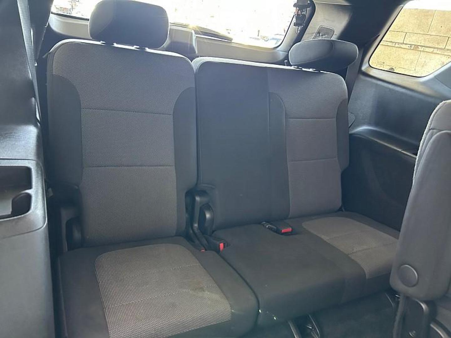 2023 GRAY Chevrolet Traverse (1GNEVGKW2PJ) with an V6 3.6 Liter engine, Automatic 9-Spd transmission, located at 412 Auto Vista Drive, Palmdale, 93551, (661) 945-0620, 34.592636, -118.136681 - Photo#28