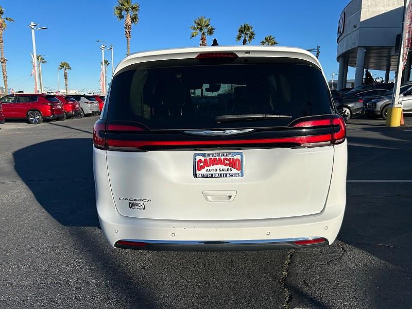 2023 WHITE Chrysler Pacifica (2C4RC1BG8PR) with an V6 3.6 Liter engine, Automatic 9-Spd transmission, located at 412 Auto Vista Drive, Palmdale, 93551, (661) 945-0620, 34.592636, -118.136681- Photo#8