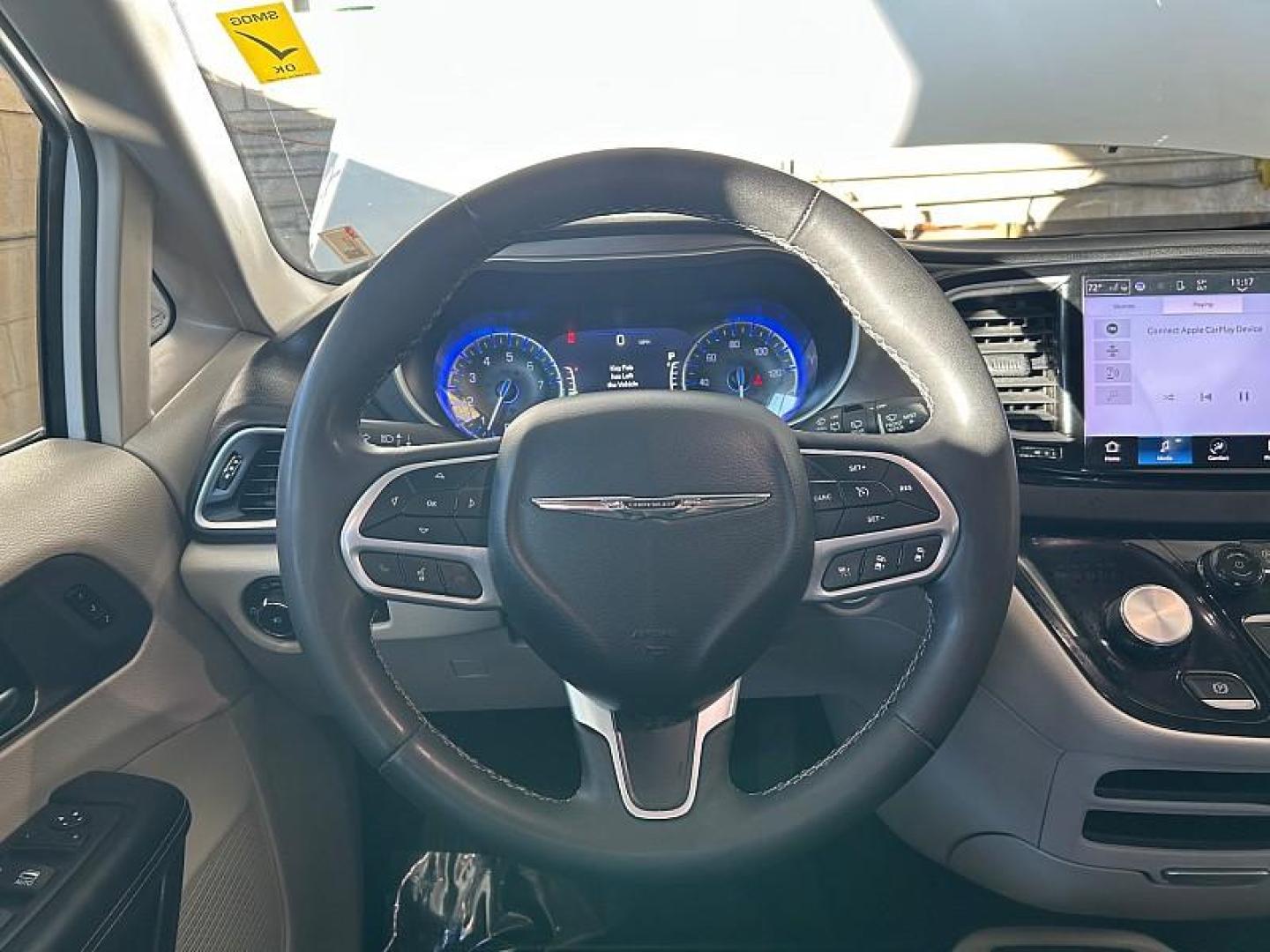 2023 WHITE Chrysler Pacifica (2C4RC1BG8PR) with an V6 3.6 Liter engine, Automatic 9-Spd transmission, located at 412 Auto Vista Drive, Palmdale, 93551, (661) 945-0620, 34.592636, -118.136681- Photo#20