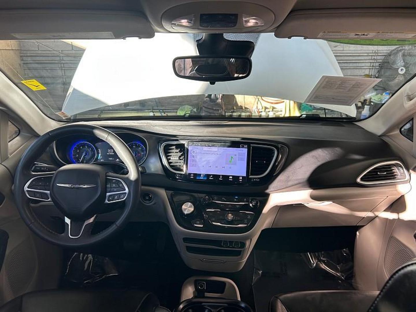 2023 WHITE Chrysler Pacifica (2C4RC1BG8PR) with an V6 3.6 Liter engine, Automatic 9-Spd transmission, located at 412 Auto Vista Drive, Palmdale, 93551, (661) 945-0620, 34.592636, -118.136681- Photo#21