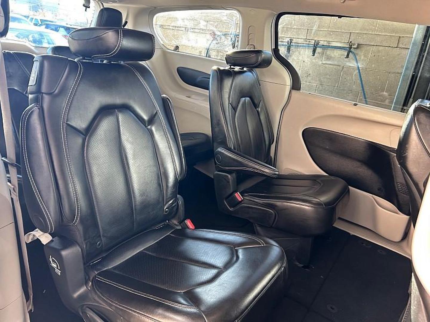 2023 WHITE Chrysler Pacifica (2C4RC1BG8PR) with an V6 3.6 Liter engine, Automatic 9-Spd transmission, located at 412 Auto Vista Drive, Palmdale, 93551, (661) 945-0620, 34.592636, -118.136681- Photo#30
