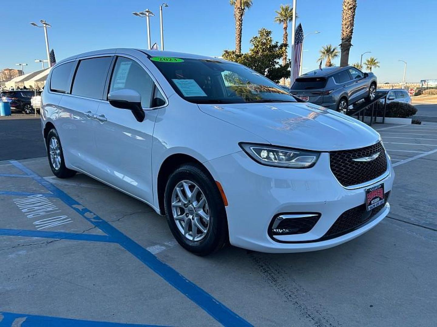 2023 WHITE Chrysler Pacifica (2C4RC1BG7PR) with an V6 3.6 Liter engine, Automatic 9-Spd transmission, located at 412 Auto Vista Drive, Palmdale, 93551, (661) 945-0620, 34.592636, -118.136681 - Photo#0