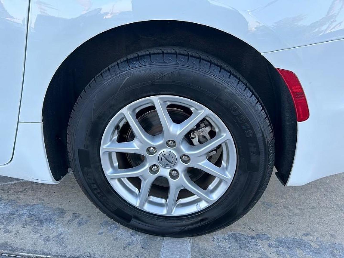 2023 WHITE Chrysler Pacifica (2C4RC1BG7PR) with an V6 3.6 Liter engine, Automatic 9-Spd transmission, located at 412 Auto Vista Drive, Palmdale, 93551, (661) 945-0620, 34.592636, -118.136681 - Photo#13