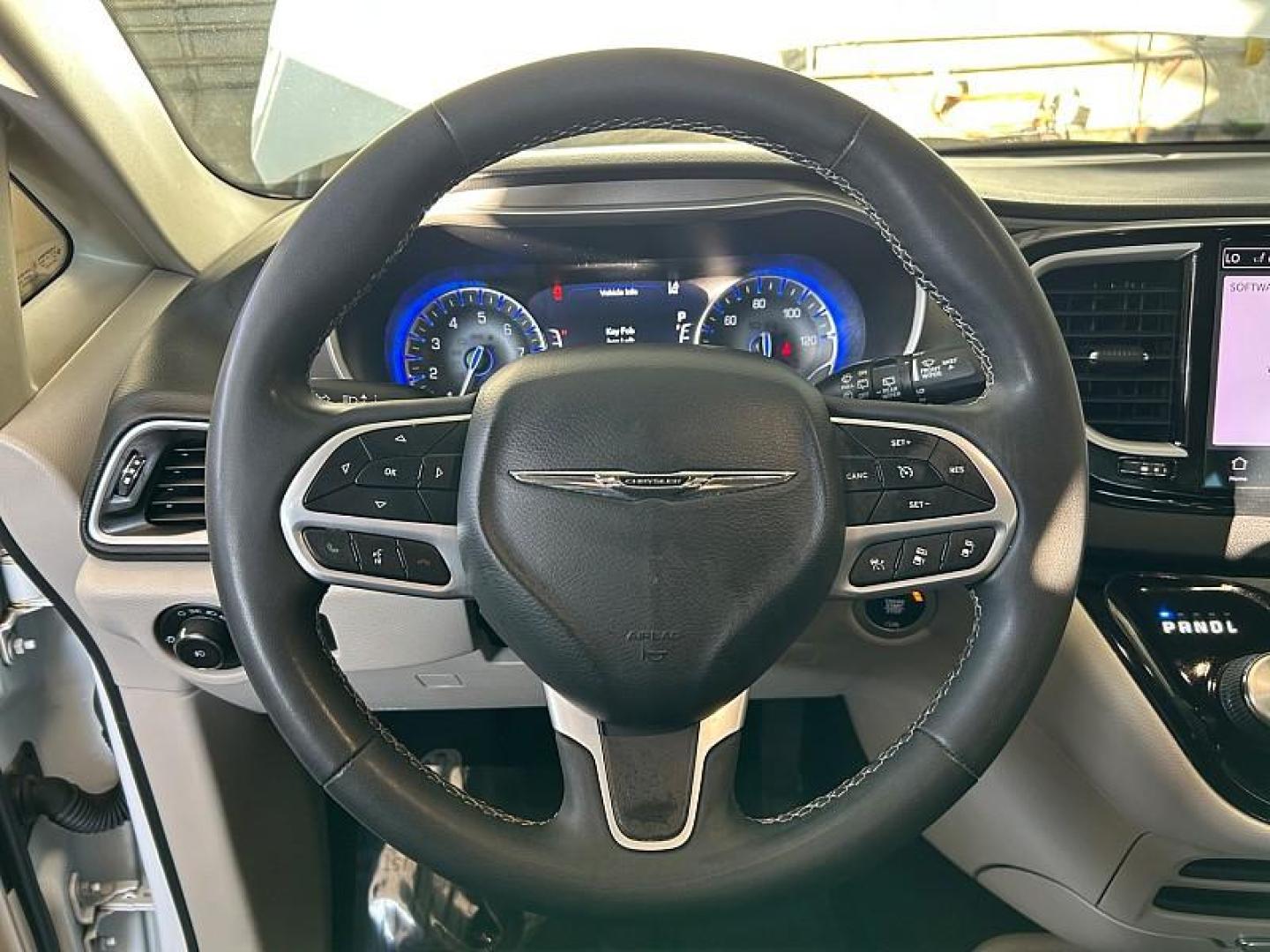 2023 WHITE Chrysler Pacifica (2C4RC1BG7PR) with an V6 3.6 Liter engine, Automatic 9-Spd transmission, located at 412 Auto Vista Drive, Palmdale, 93551, (661) 945-0620, 34.592636, -118.136681 - Photo#20