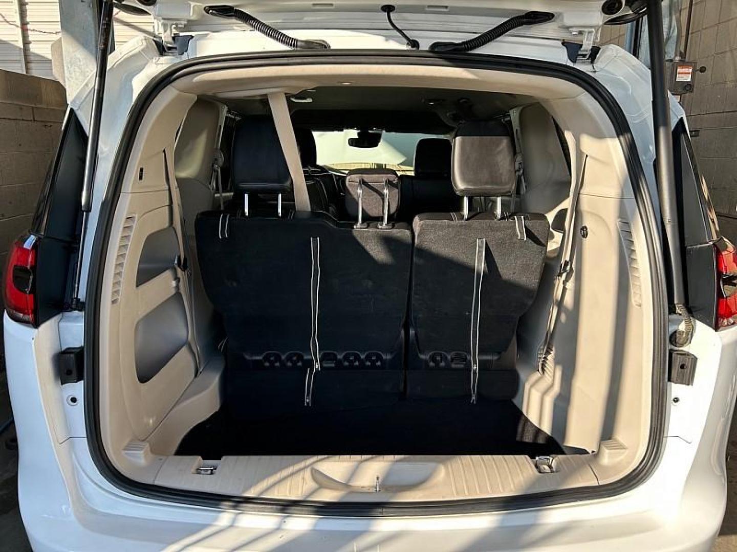 2023 WHITE Chrysler Pacifica (2C4RC1BG7PR) with an V6 3.6 Liter engine, Automatic 9-Spd transmission, located at 412 Auto Vista Drive, Palmdale, 93551, (661) 945-0620, 34.592636, -118.136681 - Photo#29