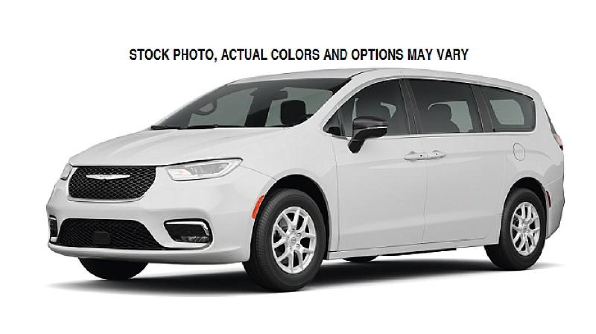 2023 WHITE Chrysler Pacifica (2C4RC1BG5PR) with an V6 3.6 Liter engine, Automatic 9-Spd transmission, located at 412 Auto Vista Drive, Palmdale, 93551, (661) 945-0620, 34.592636, -118.136681 - Photo#0