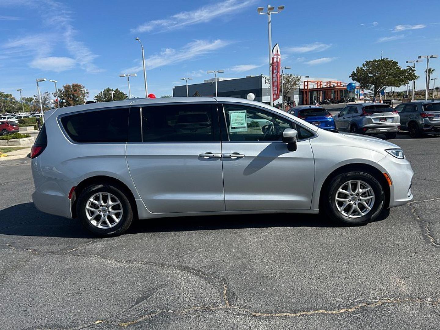2023 Silver Chrysler Pacifica (2C4RC1BG2PR) with an V6 3.6 Liter engine, Automatic 9-Spd transmission, located at 412 Auto Vista Drive, Palmdale, 93551, (661) 945-0620, 34.592636, -118.136681- Photo#3