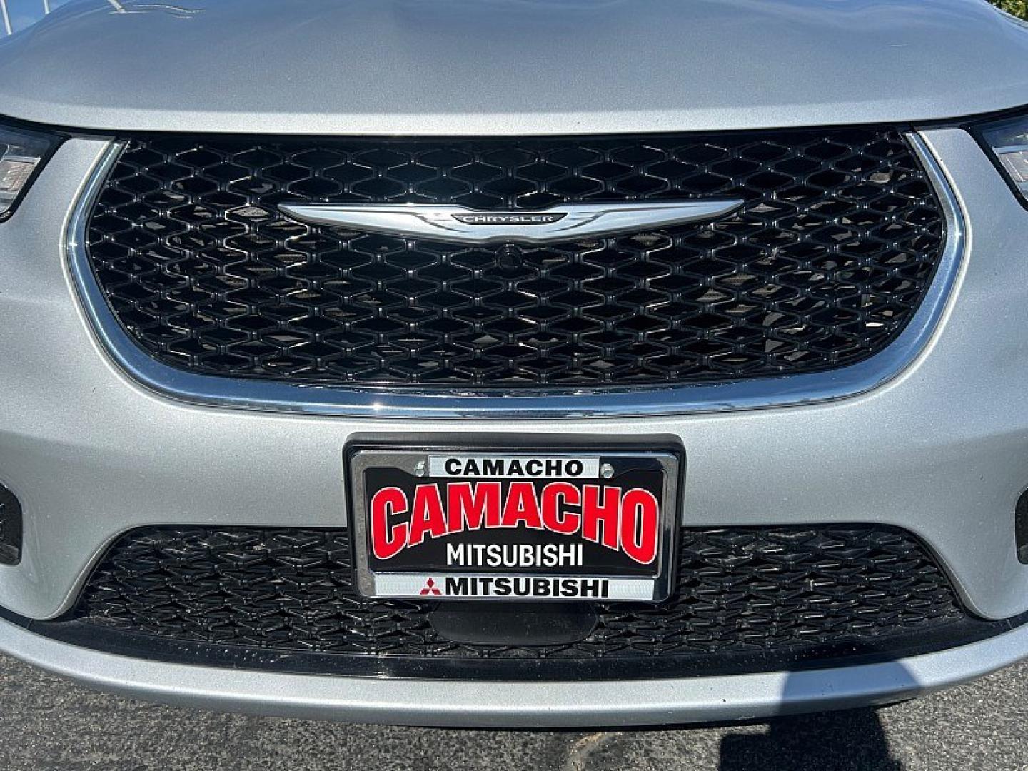 2023 Silver Chrysler Pacifica (2C4RC1BG2PR) with an V6 3.6 Liter engine, Automatic 9-Spd transmission, located at 412 Auto Vista Drive, Palmdale, 93551, (661) 945-0620, 34.592636, -118.136681- Photo#8