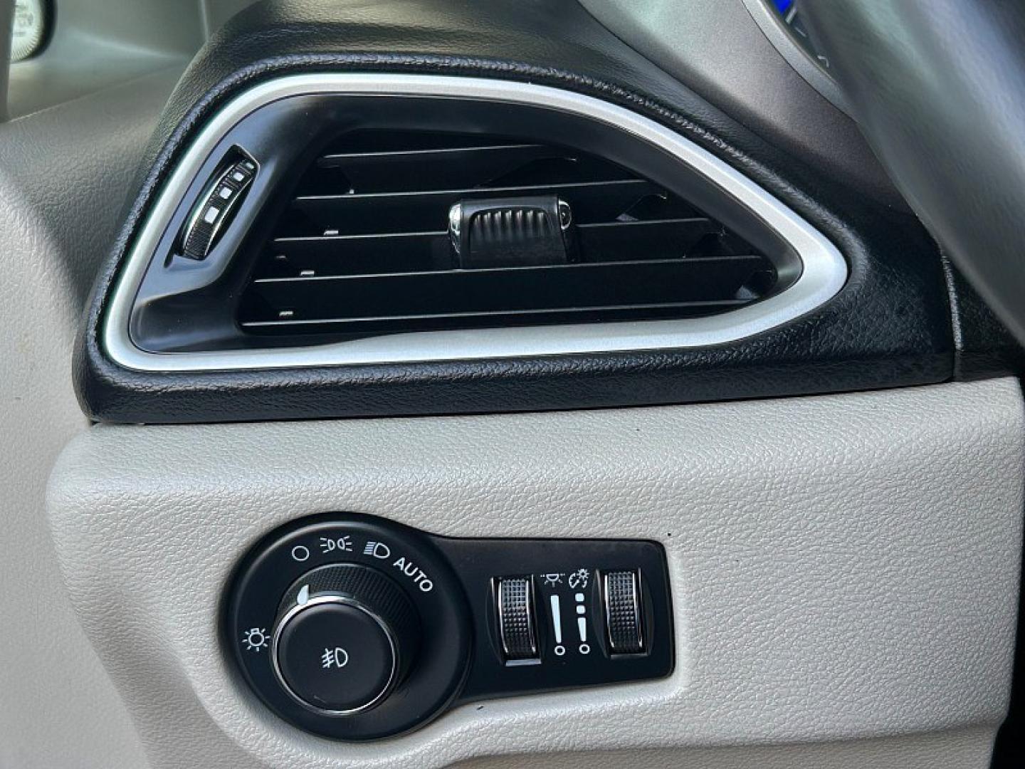 2023 Silver Chrysler Pacifica (2C4RC1BG2PR) with an V6 3.6 Liter engine, Automatic 9-Spd transmission, located at 412 Auto Vista Drive, Palmdale, 93551, (661) 945-0620, 34.592636, -118.136681- Photo#20