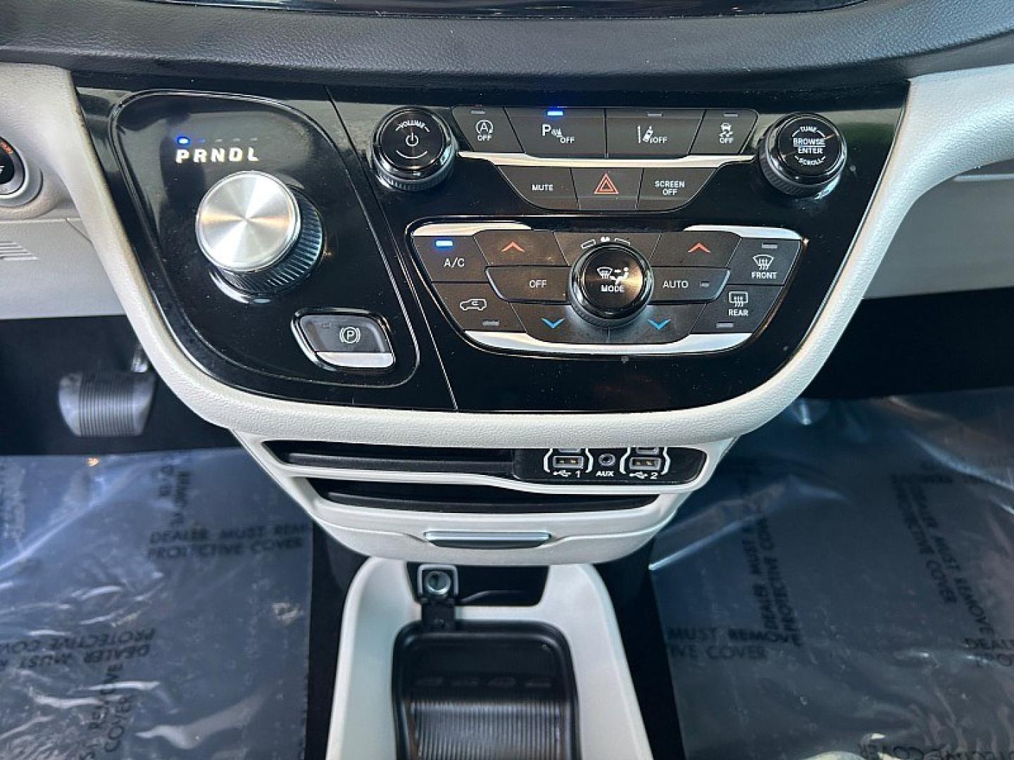 2023 Silver Chrysler Pacifica (2C4RC1BG2PR) with an V6 3.6 Liter engine, Automatic 9-Spd transmission, located at 412 Auto Vista Drive, Palmdale, 93551, (661) 945-0620, 34.592636, -118.136681- Photo#24