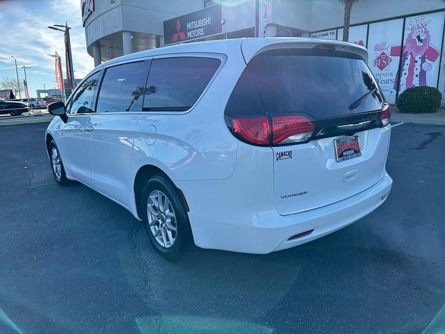 2023 Chrysler Voyager (2C4RC1CG7PR) with an V6 3.6 Liter engine, Automatic 9-Spd transmission, located at 412 Auto Vista Drive, Palmdale, 93551, (661) 945-0620, 34.592636, -118.136681 - Photo#6
