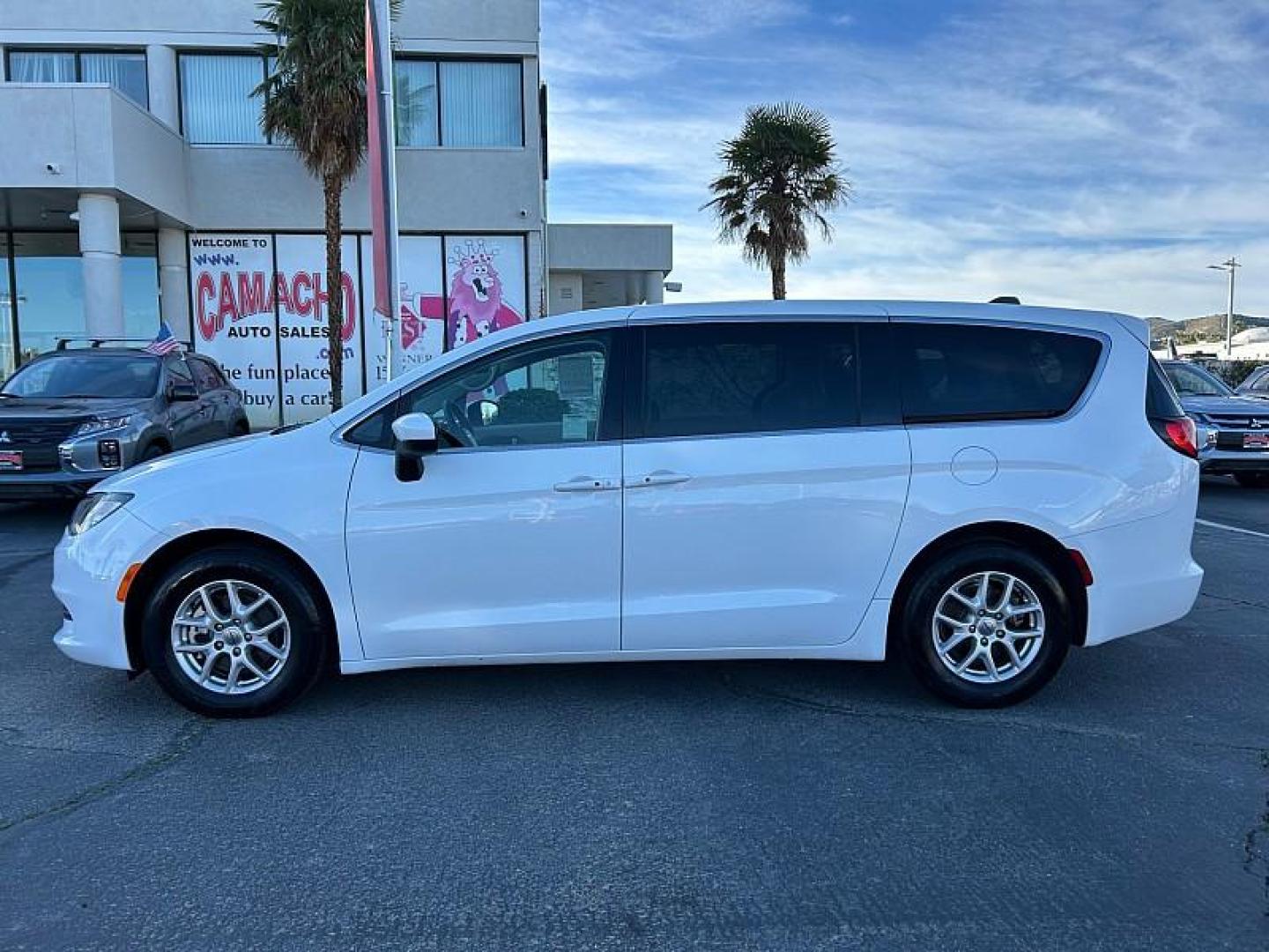 2023 Chrysler Voyager (2C4RC1CG7PR) with an V6 3.6 Liter engine, Automatic 9-Spd transmission, located at 412 Auto Vista Drive, Palmdale, 93551, (661) 945-0620, 34.592636, -118.136681 - Photo#7