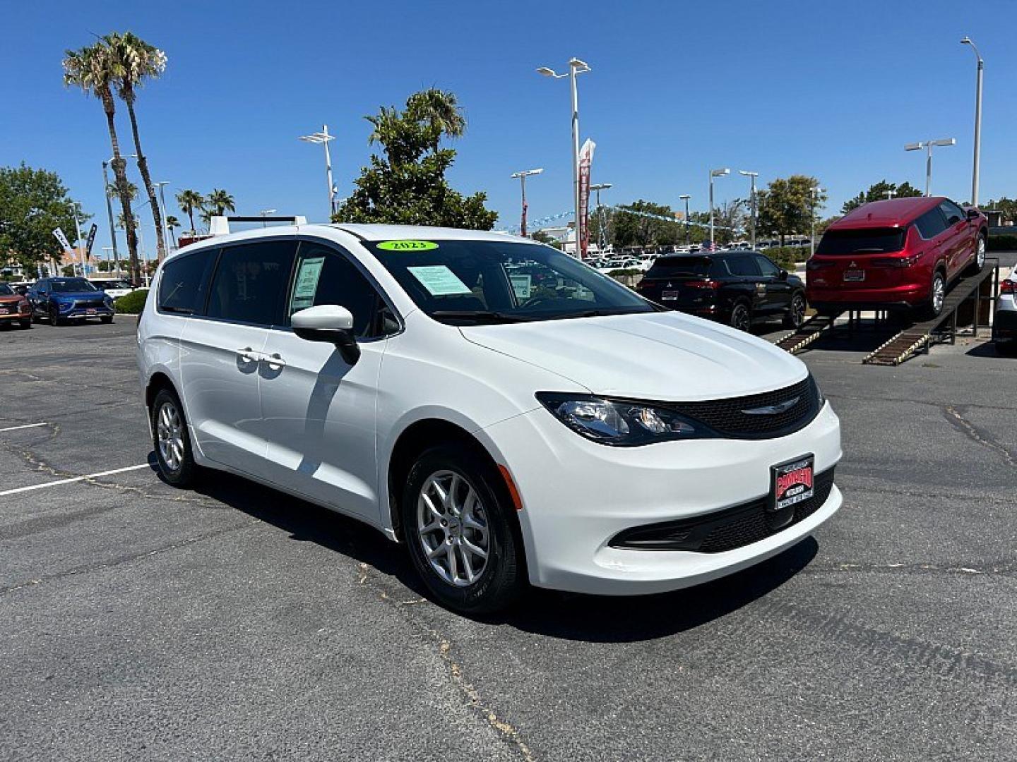 2023 White Chrysler Voyager (2C4RC1CG4PR) with an V6 3.6 Liter engine, Automatic 9-Spd transmission, located at 412 Auto Vista Drive, Palmdale, 93551, (661) 945-0620, 34.592636, -118.136681- Photo#0