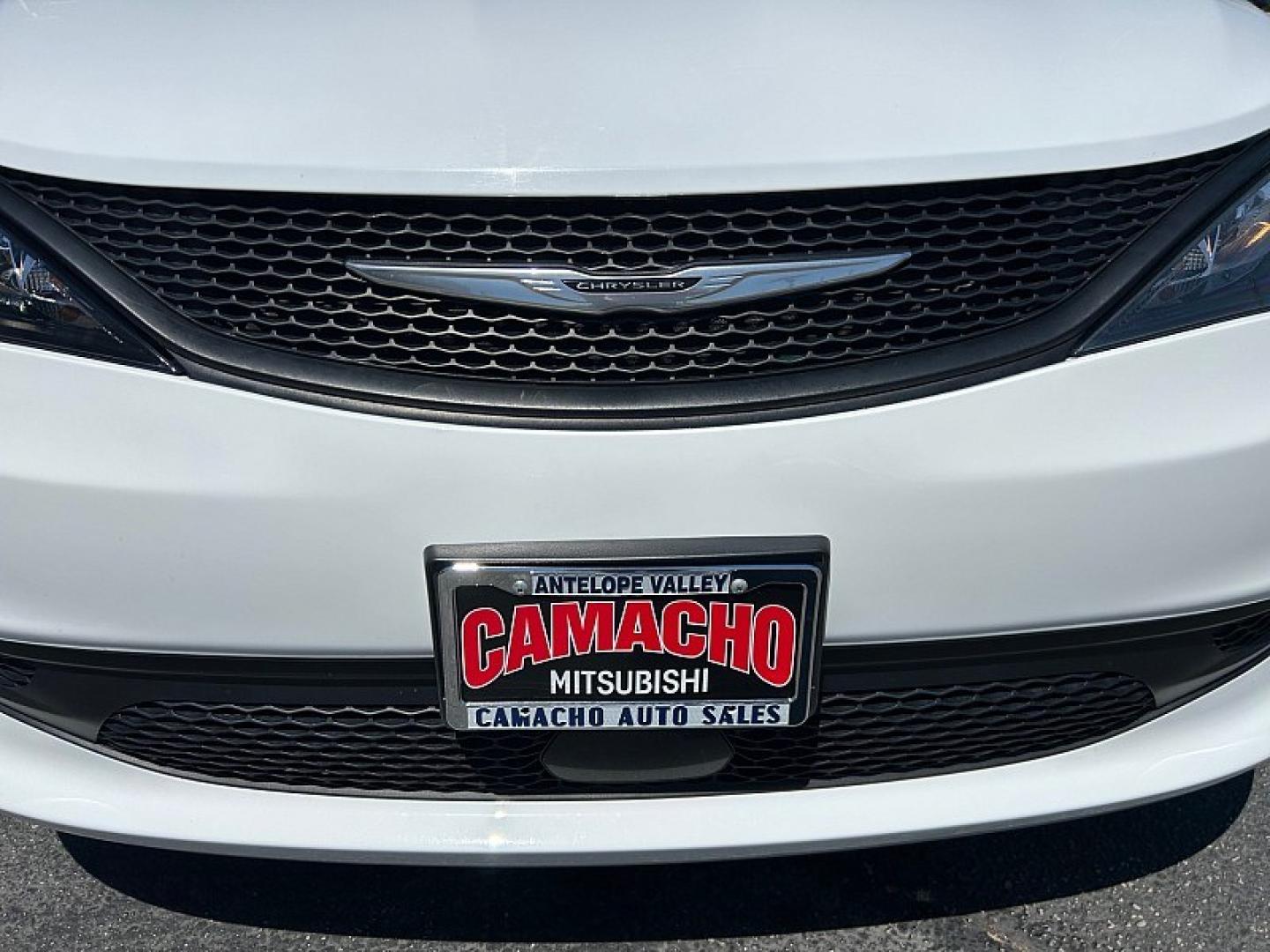 2023 White Chrysler Voyager (2C4RC1CG4PR) with an V6 3.6 Liter engine, Automatic 9-Spd transmission, located at 412 Auto Vista Drive, Palmdale, 93551, (661) 945-0620, 34.592636, -118.136681- Photo#3