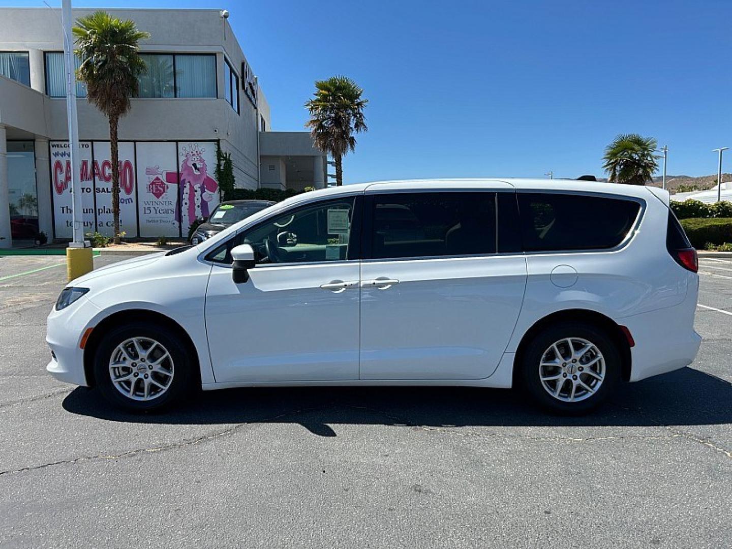 2023 White Chrysler Voyager (2C4RC1CG4PR) with an V6 3.6 Liter engine, Automatic 9-Spd transmission, located at 412 Auto Vista Drive, Palmdale, 93551, (661) 945-0620, 34.592636, -118.136681- Photo#8