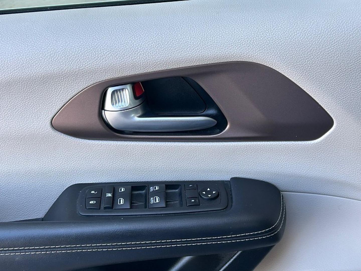 2023 White Chrysler Voyager (2C4RC1CG4PR) with an V6 3.6 Liter engine, Automatic 9-Spd transmission, located at 412 Auto Vista Drive, Palmdale, 93551, (661) 945-0620, 34.592636, -118.136681- Photo#23