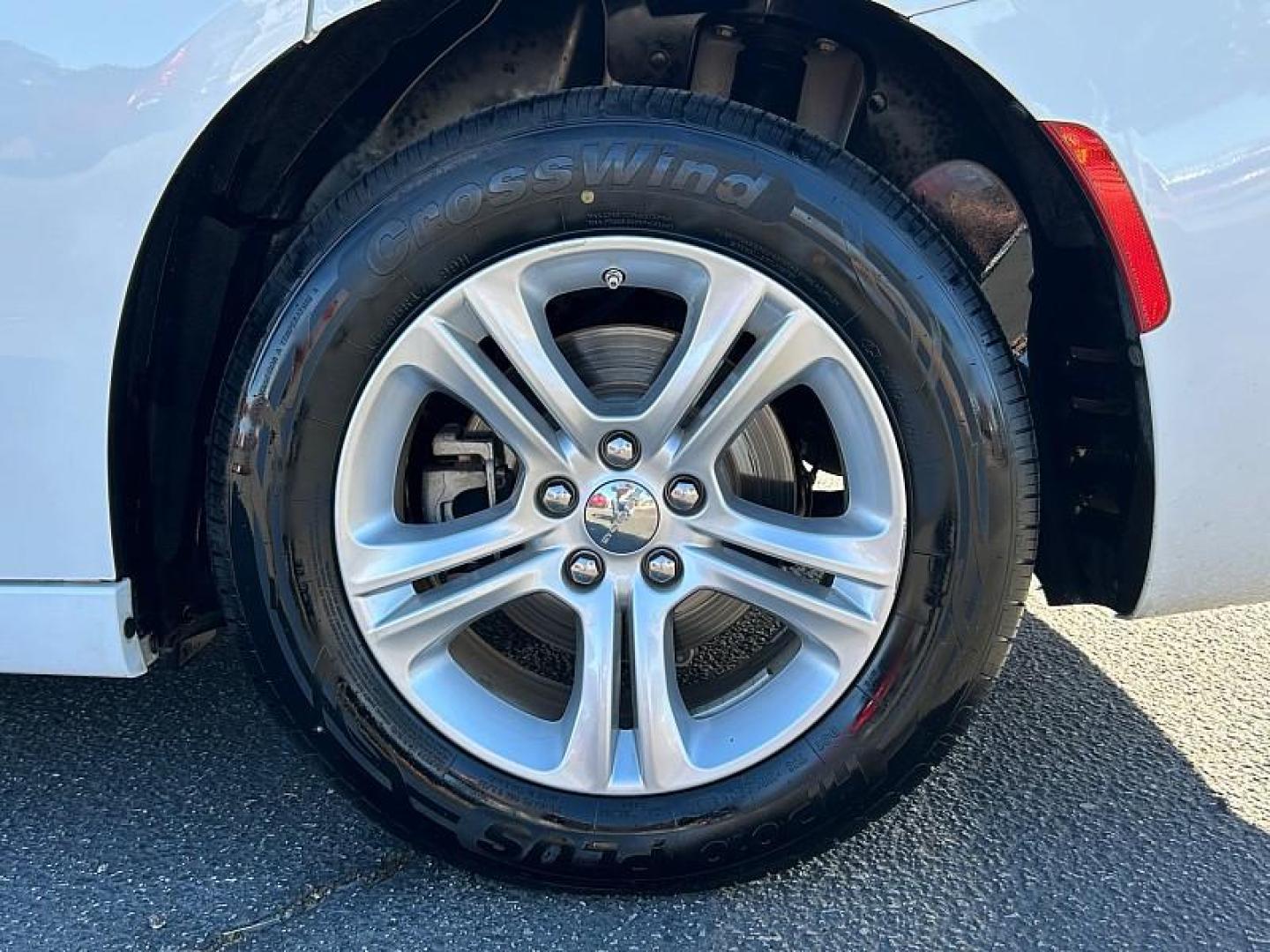 2023 WHITE Dodge Charger (2C3CDXBG9PH) with an V6 3.6 Liter engine, Automatic 8-Spd w/AutoStick transmission, located at 412 Auto Vista Drive, Palmdale, 93551, (661) 945-0620, 34.592636, -118.136681 - Photo#14