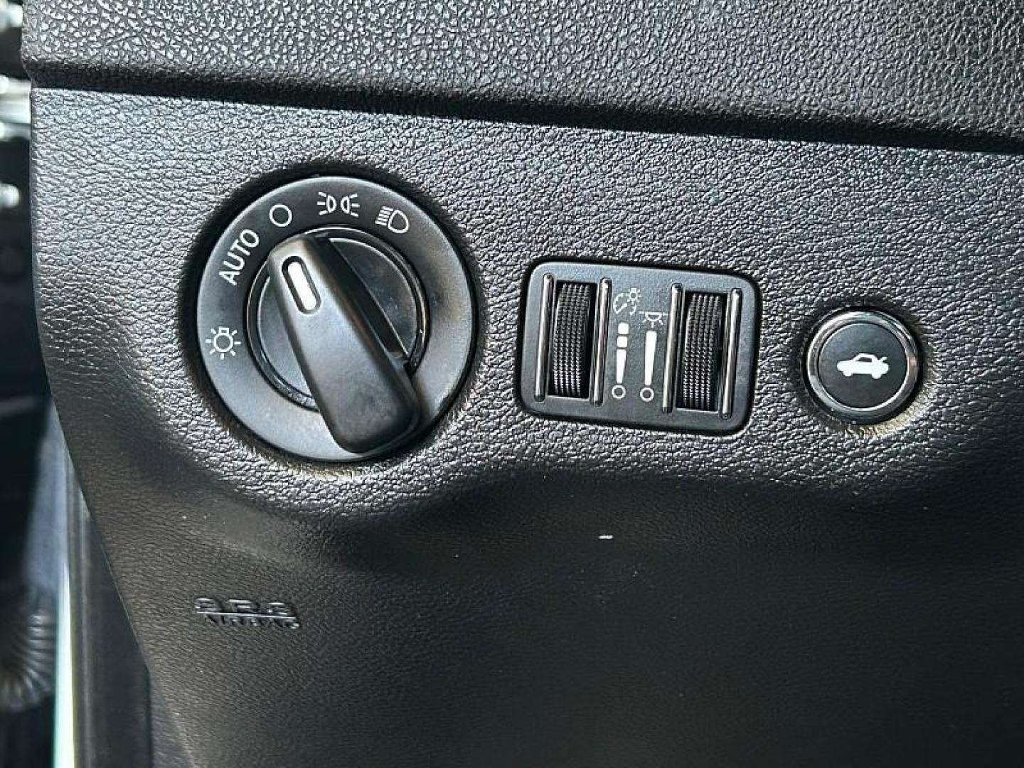 2023 WHITE Dodge Charger (2C3CDXBG9PH) with an V6 3.6 Liter engine, Automatic 8-Spd w/AutoStick transmission, located at 412 Auto Vista Drive, Palmdale, 93551, (661) 945-0620, 34.592636, -118.136681 - Photo#27