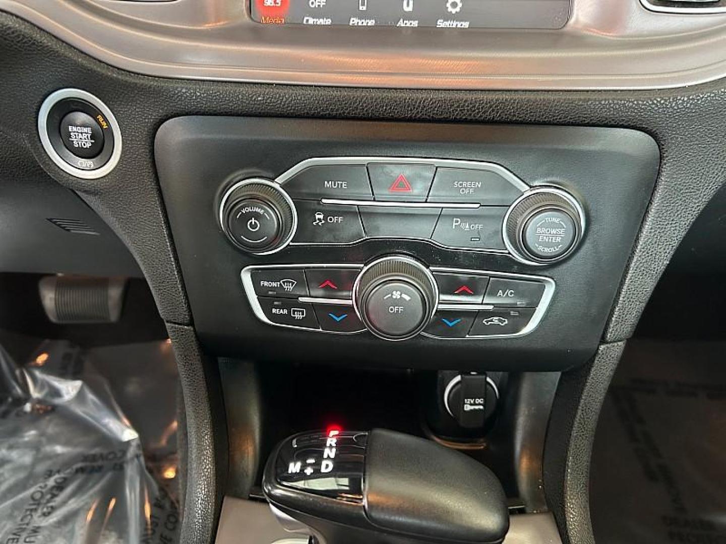 2023 WHITE Dodge Charger (2C3CDXBG1PH) with an V6 3.6 Liter engine, Automatic 8-Spd w/AutoStick transmission, located at 412 Auto Vista Drive, Palmdale, 93551, (661) 945-0620, 34.592636, -118.136681 - Photo#13