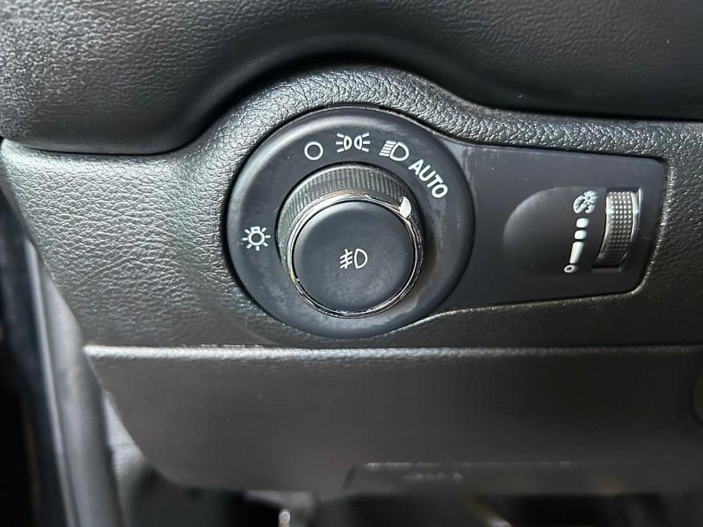 2023 BLACK Dodge Durango (1C4RDJDG7PC) with an V6 3.6 Liter engine, Automatic 8-Spd transmission, located at 412 Auto Vista Drive, Palmdale, 93551, (661) 945-0620, 34.592636, -118.136681 - Photo#6