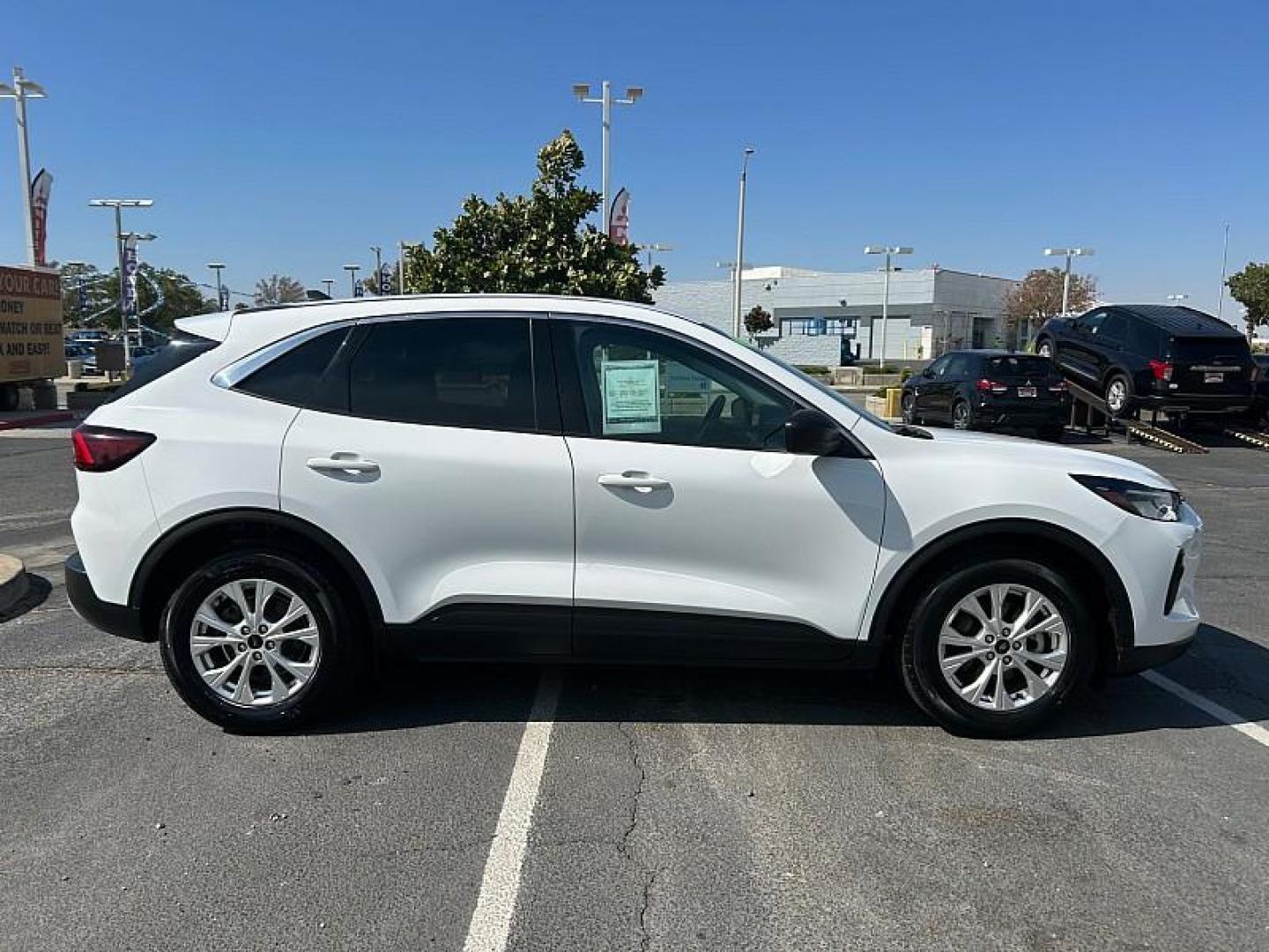 2023 WHITE Ford Escape (1FMCU0GN7PU) with an 3-Cyl EcoBoost Turbo 1.5 Liter engine, Automatic transmission, located at 412 Auto Vista Drive, Palmdale, 93551, (661) 945-0620, 34.592636, -118.136681 - Photo#7